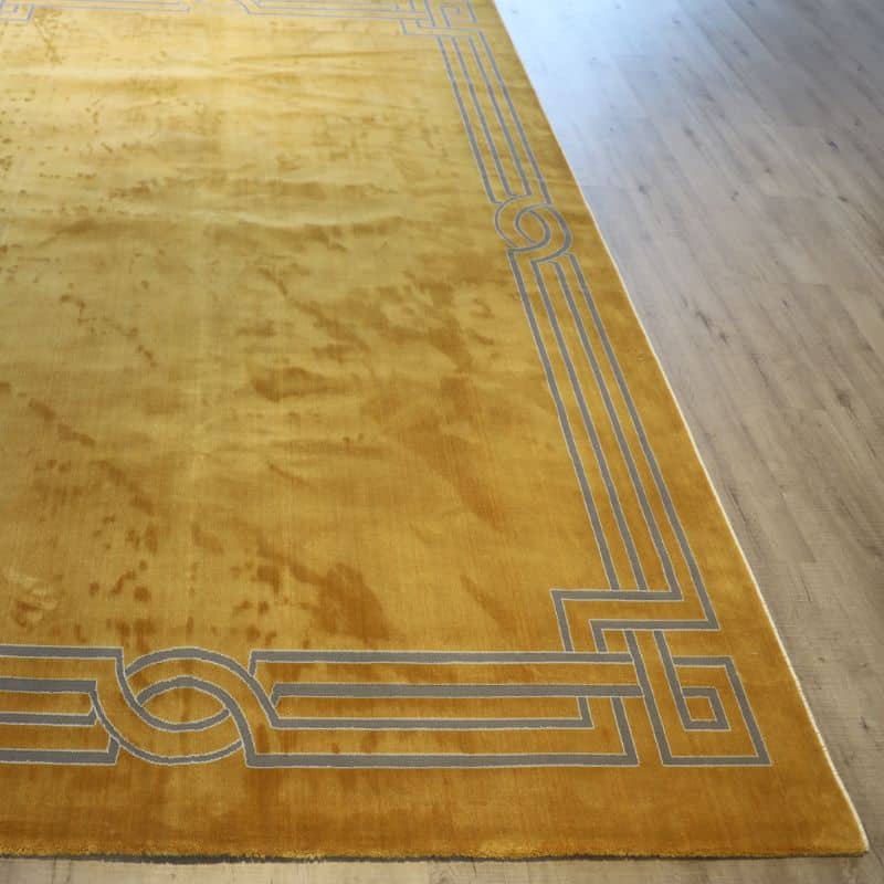 vintage yellow rug dubai pattern for sell in Dubai