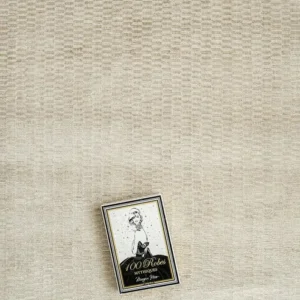 Mesh Pattern Bordered Carpet