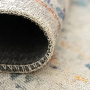 Traditional Medallion Pattern Carpet